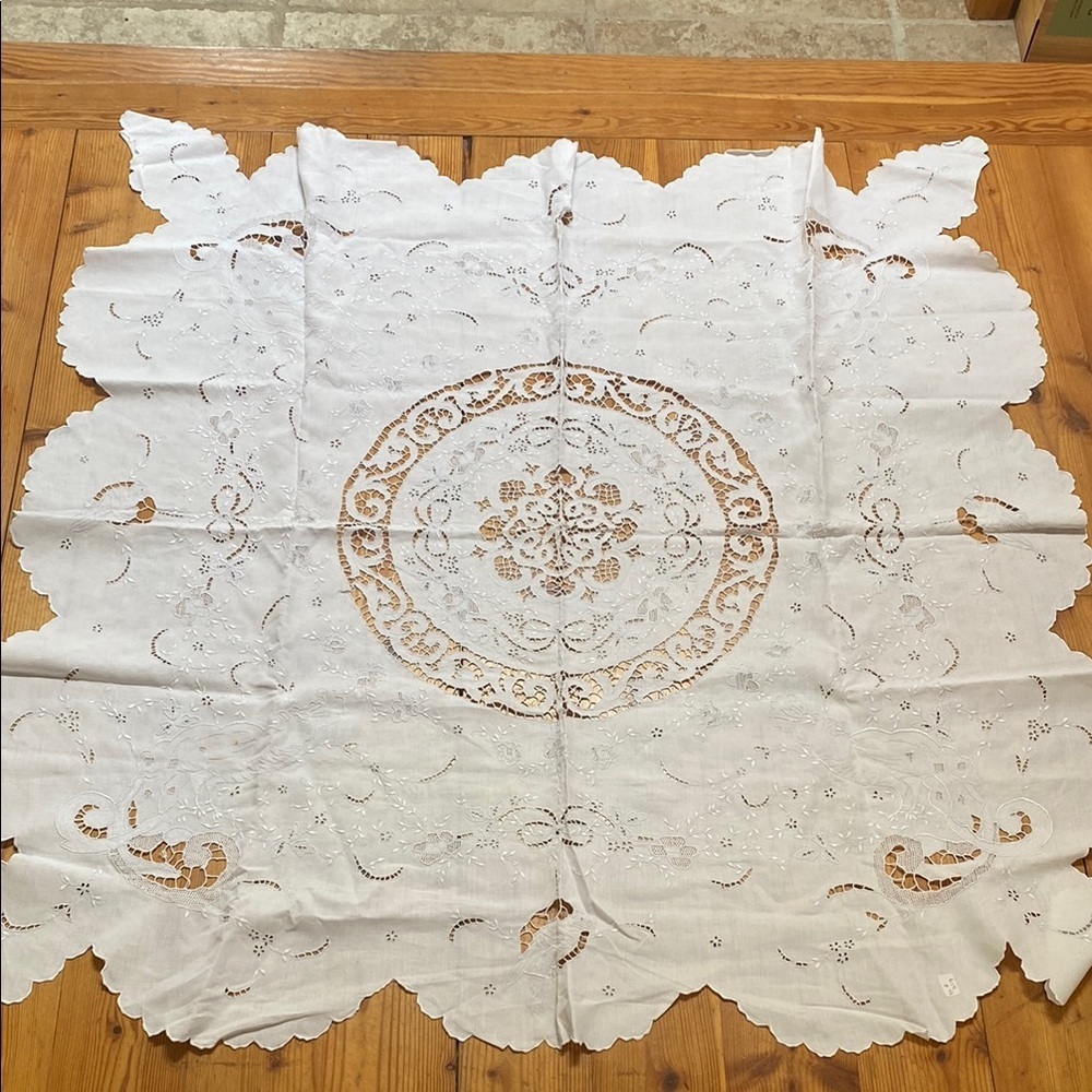 Vintage Square Embroidered & Lace table cloth